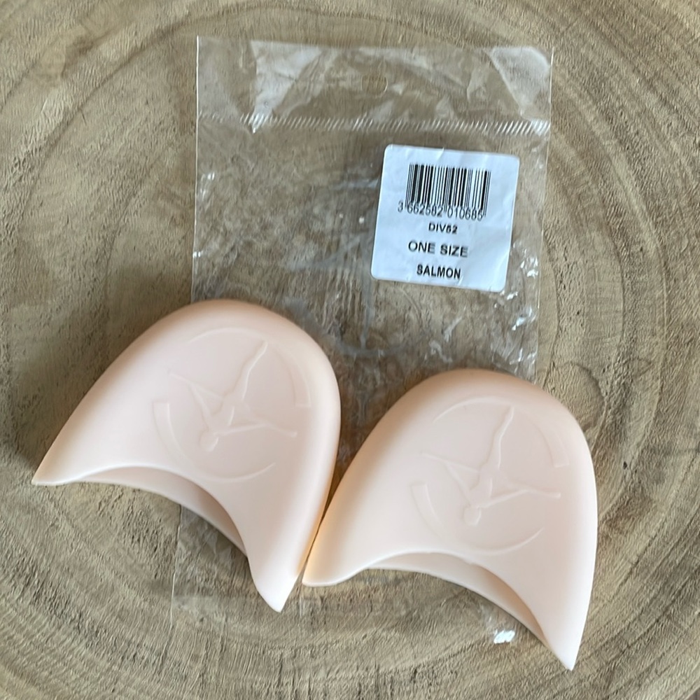 Wear Moi Silicone Gel Toe Covers or Pads NEW IN BAG